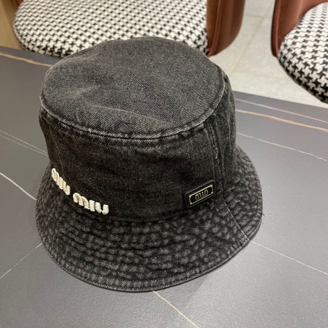 Miu Miu Caps